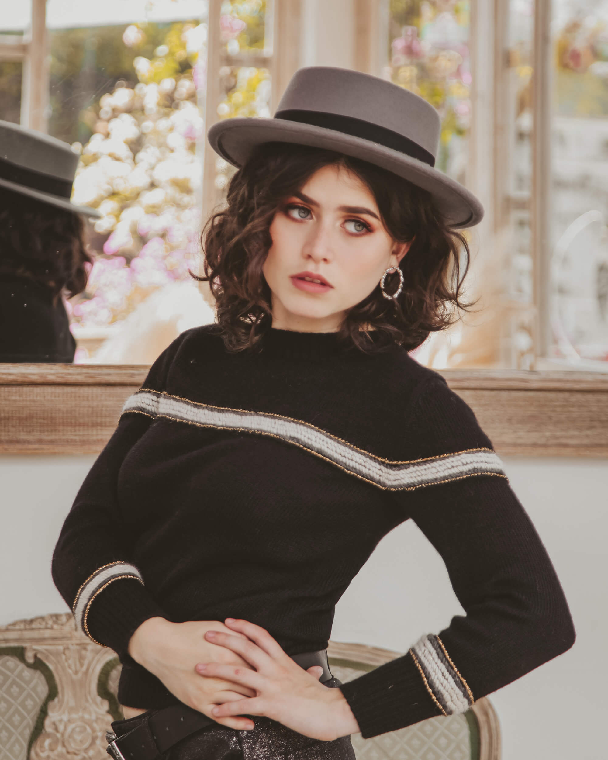 Minimal Sweater - Image 4
